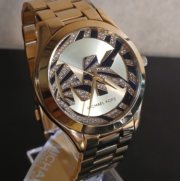 Micheal Kors MK 4561 Classic Gold Tone Womens Watch - Picture 2 of 8